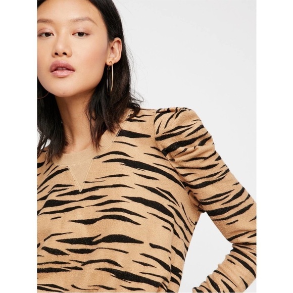 Free People Zaza Zebra Animal Print Cropped Sweater - Picture 14 of 15